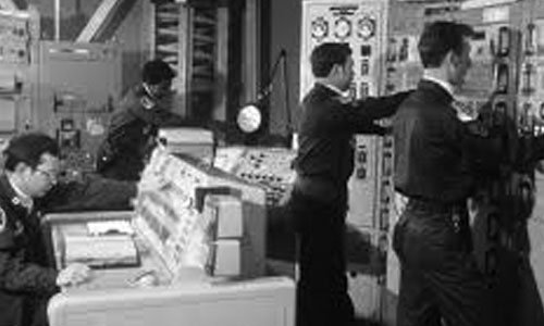 Deplaying the Titan II.